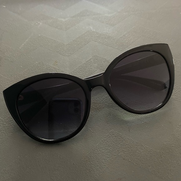 Kate Spade Samantha sunglasses - Picture 2 of 3